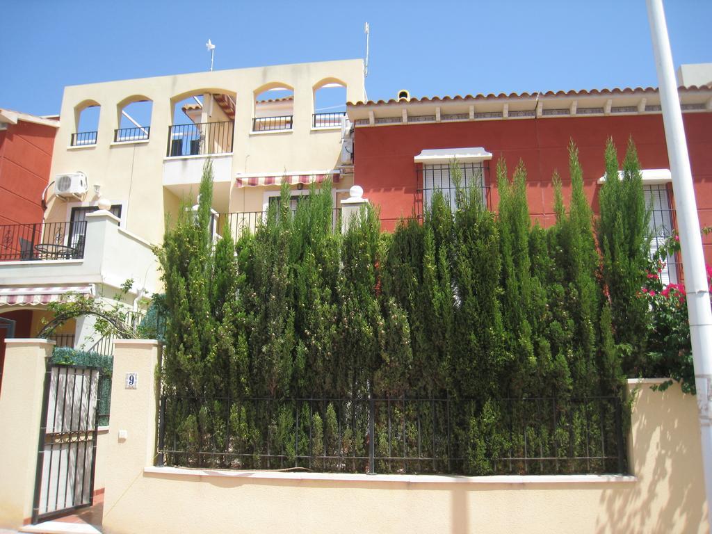 Bungalow Altos de la Bahia Torrevieja Habitación foto
